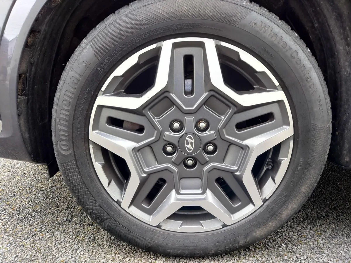 Hyundai Santa Fe 19" Alloy Wheels - Image 4