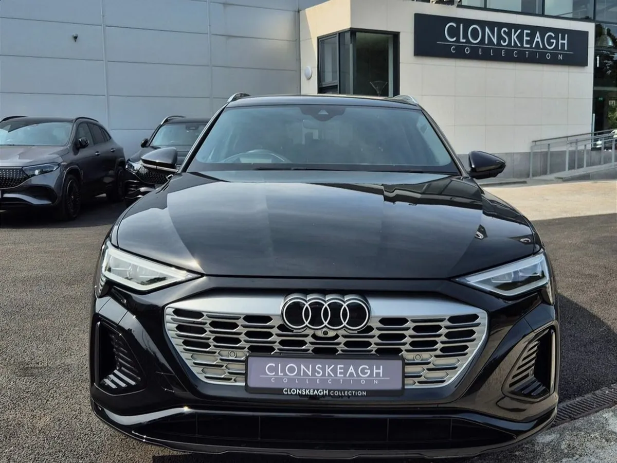 Audi Q8 e-tron QUATTRO S LINE - Image 2
