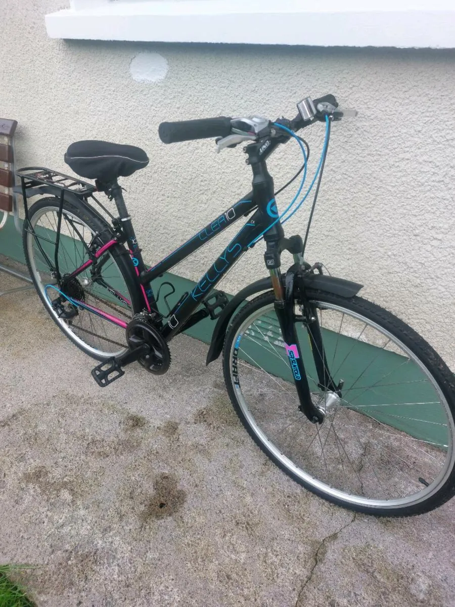 2 X Ladies Kelly's Cross Bicycles - Image 1