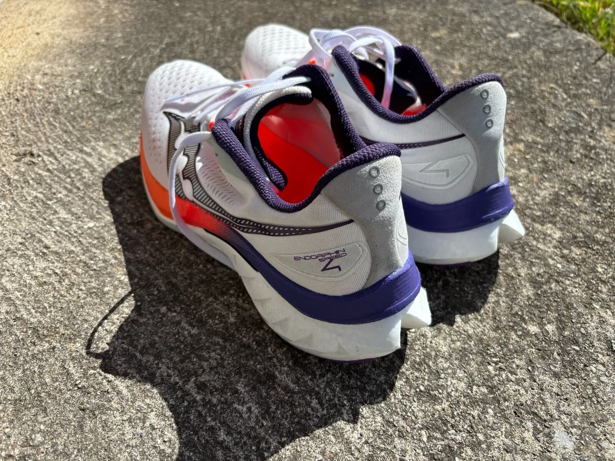 Men’s Saucony running shoes - Image 2