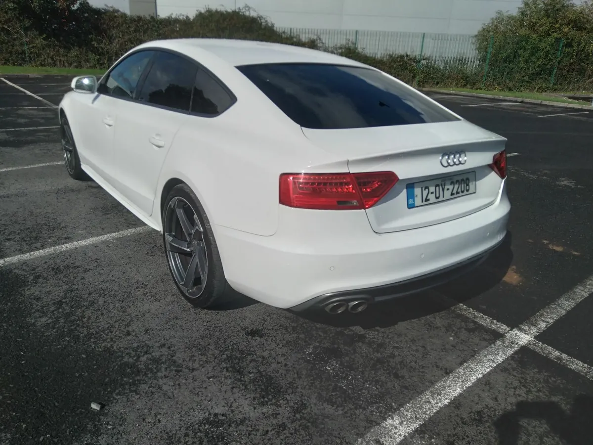 Audi A5 2.0TDI SLINE174BHP - Image 3
