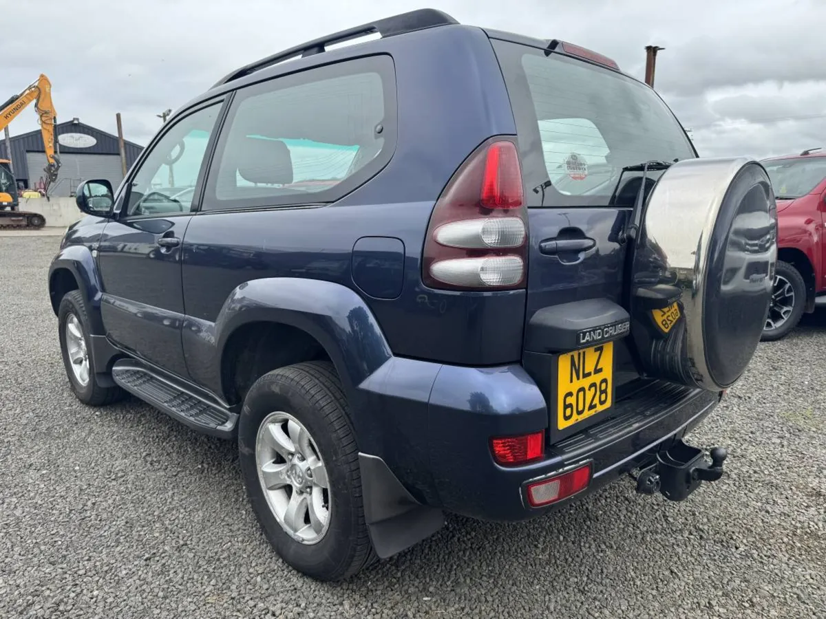 2004 Toyota Landcruiser 3.0 D4D (KDJ125) Manual - Image 4