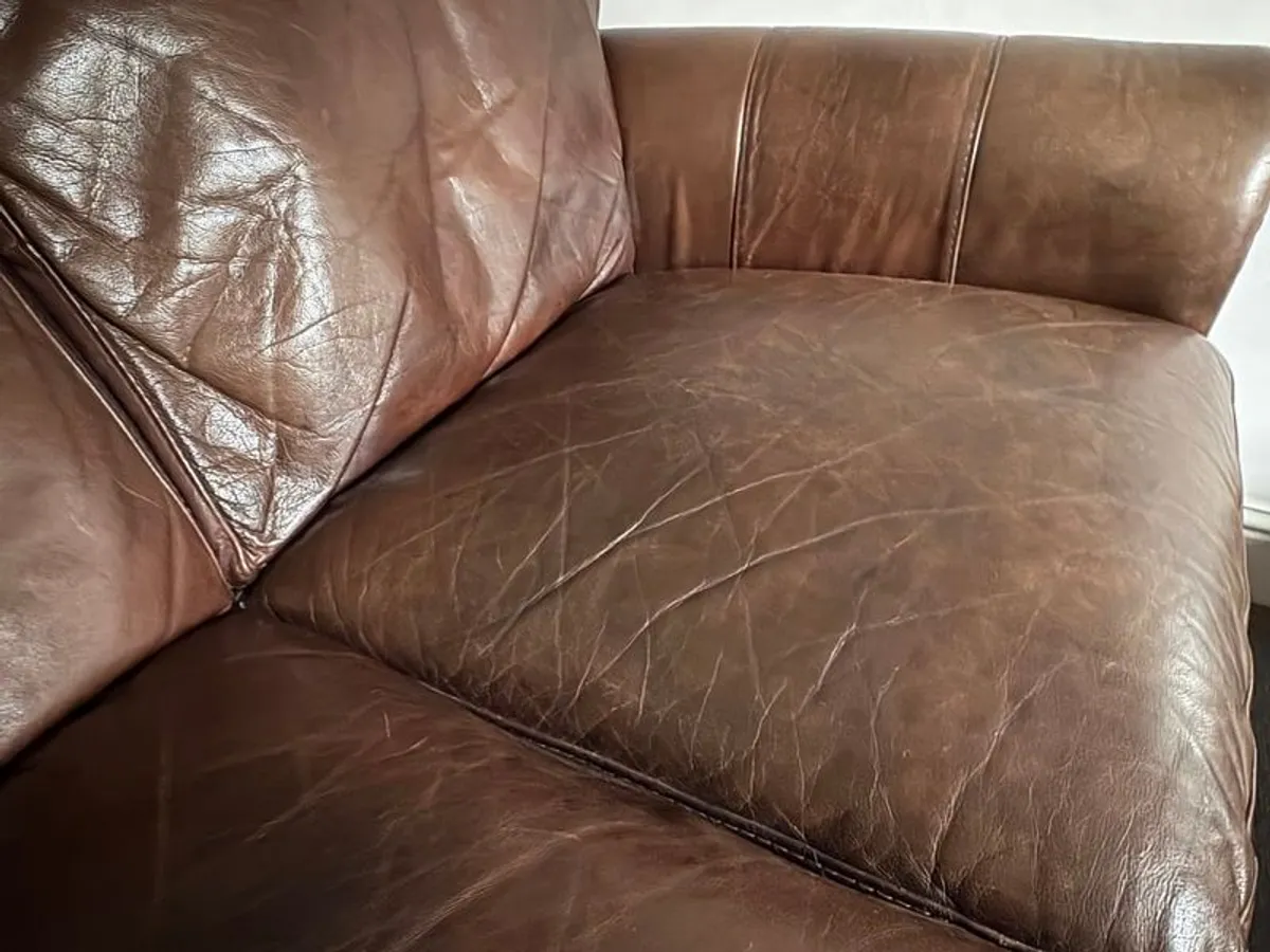 Natuzzi natural Brown Leather Sofa. Excellent Condition, Recently Restored - Image 3