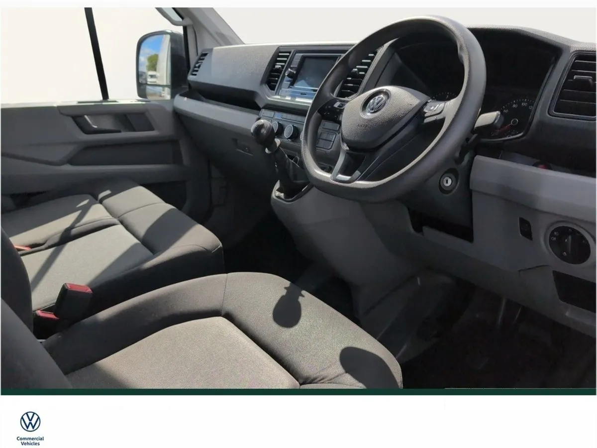 Volkswagen Crafter 35 VAN MWB Trendline TDI 140HP - Image 2