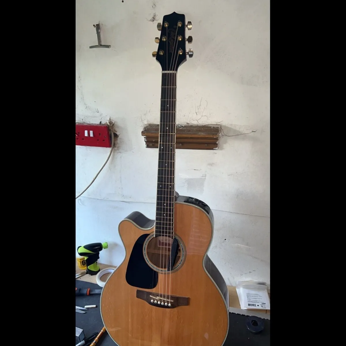 Guitar & Bass technician - Image 1