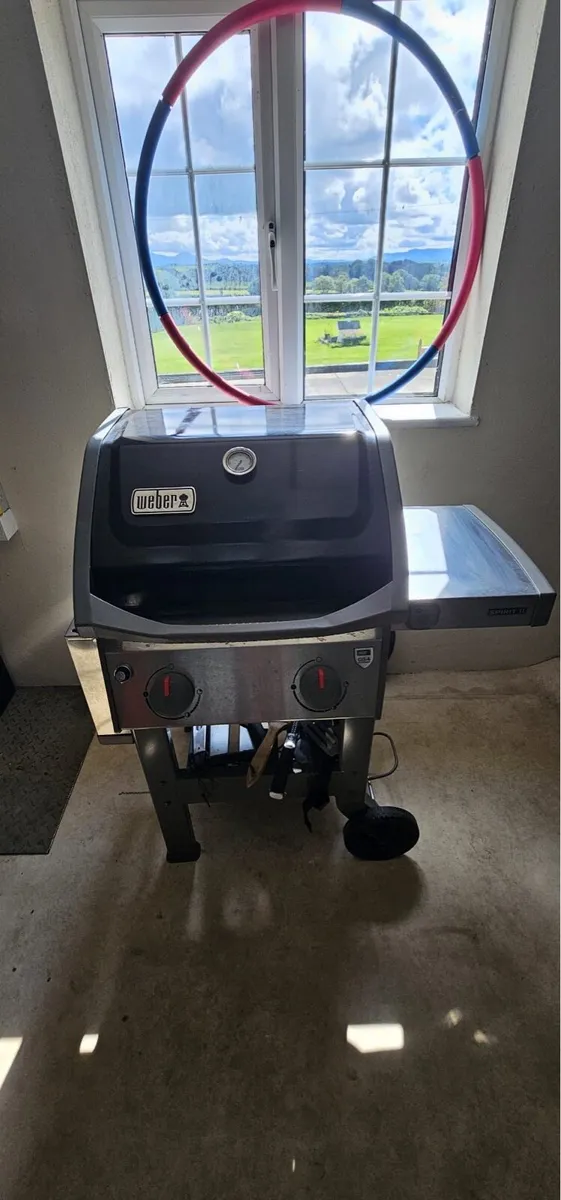 Weber gas BBQ - Image 1