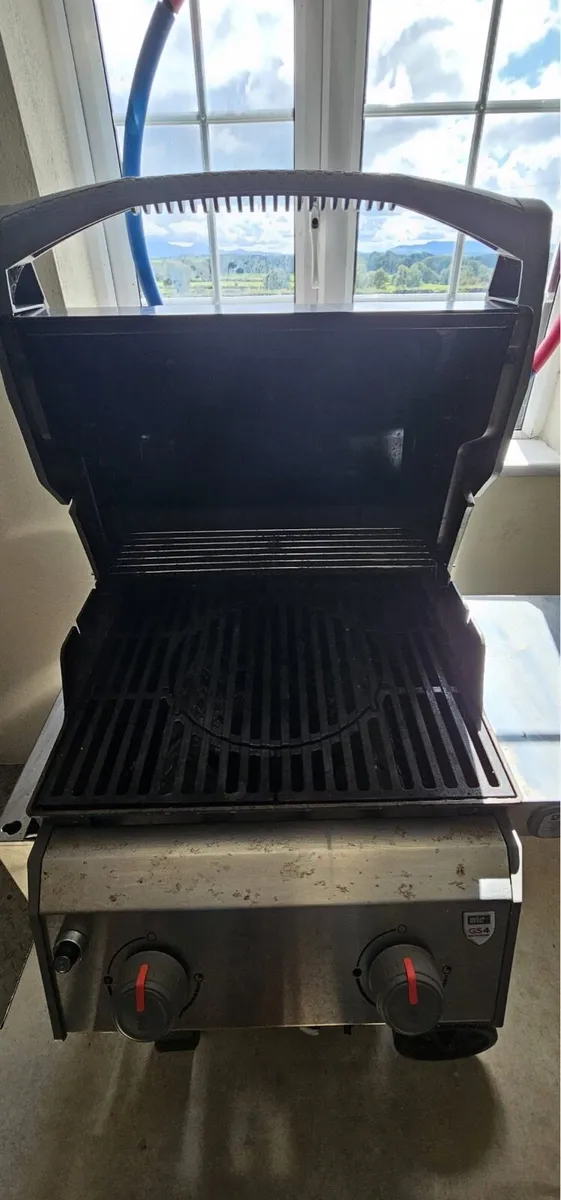 Weber gas BBQ - Image 2