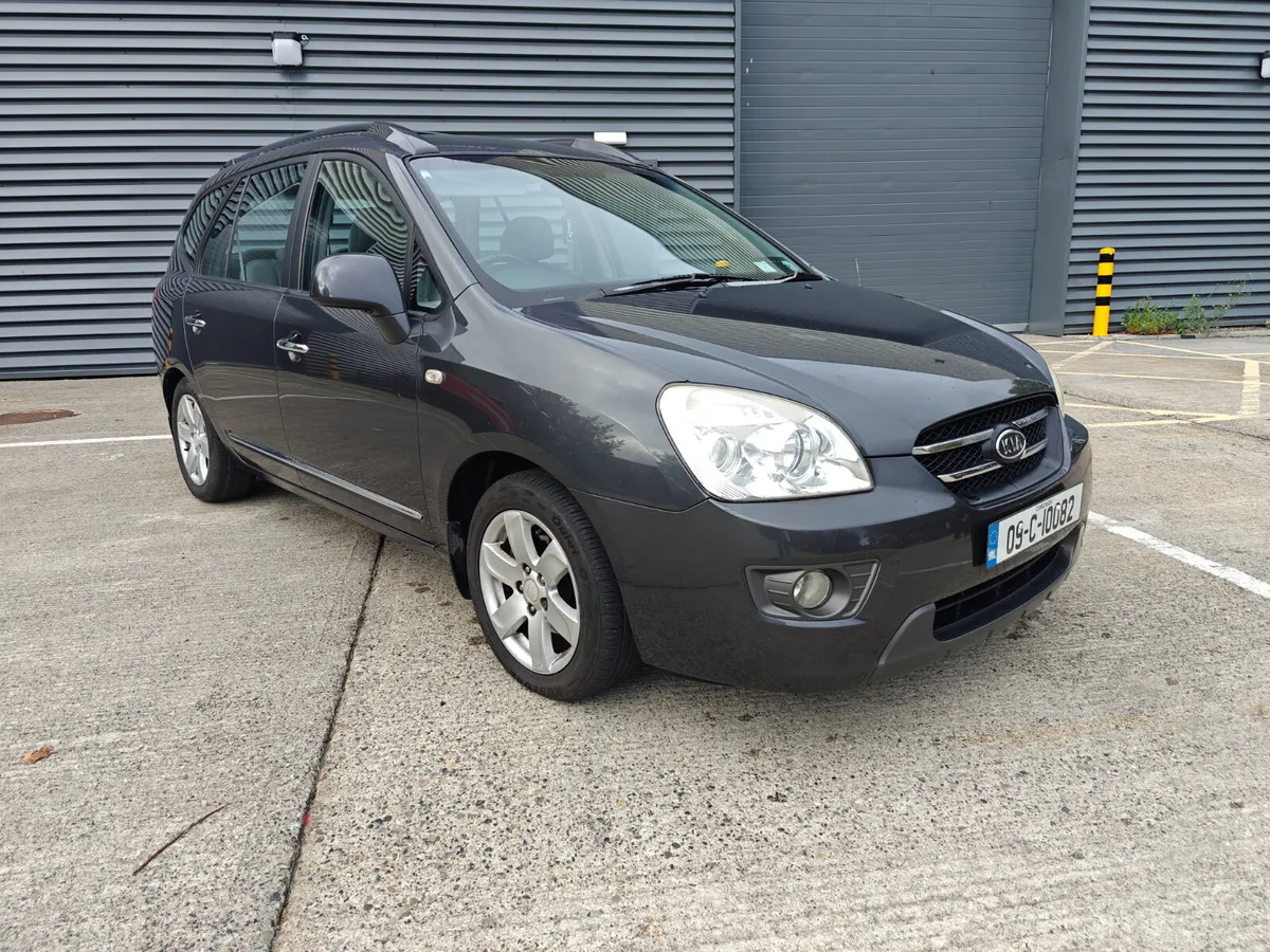 2009 KIA CARENS 7 SEATER DIESEL - Image 1