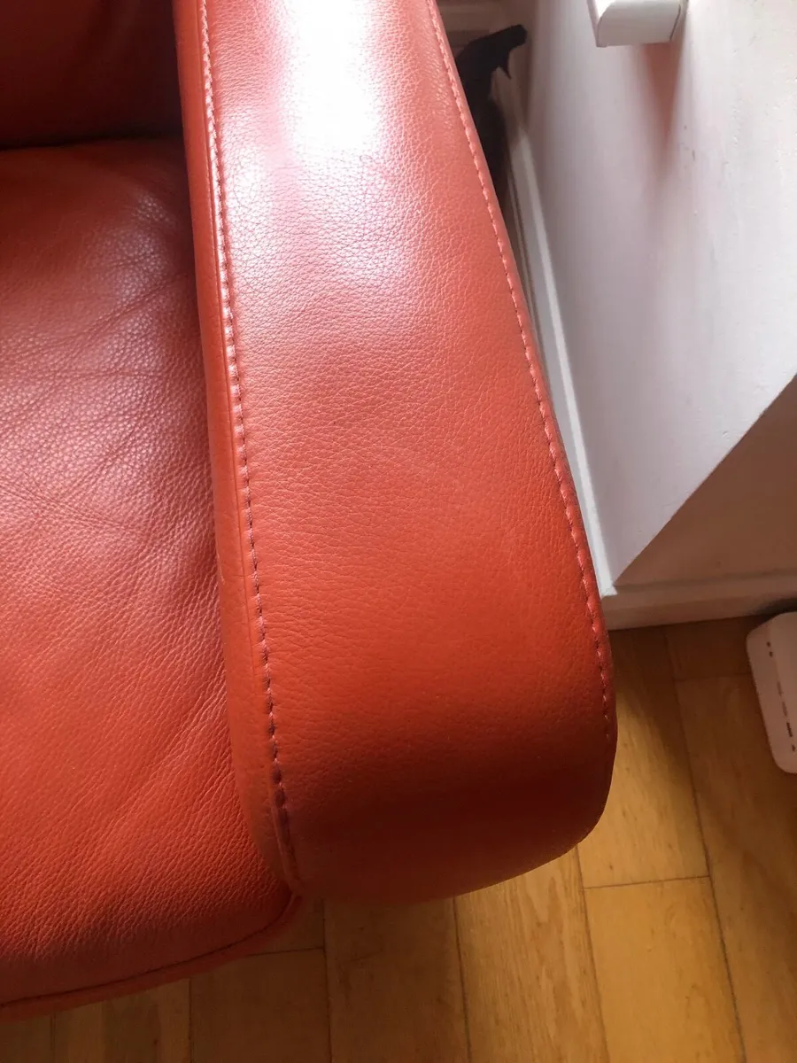 3 seater leather sofa - Image 2