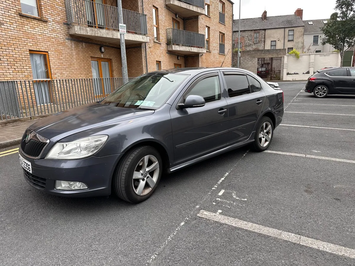 Skoda Octavia 2010 - Image 1