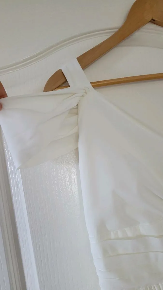 ivory elegant dress - Image 4