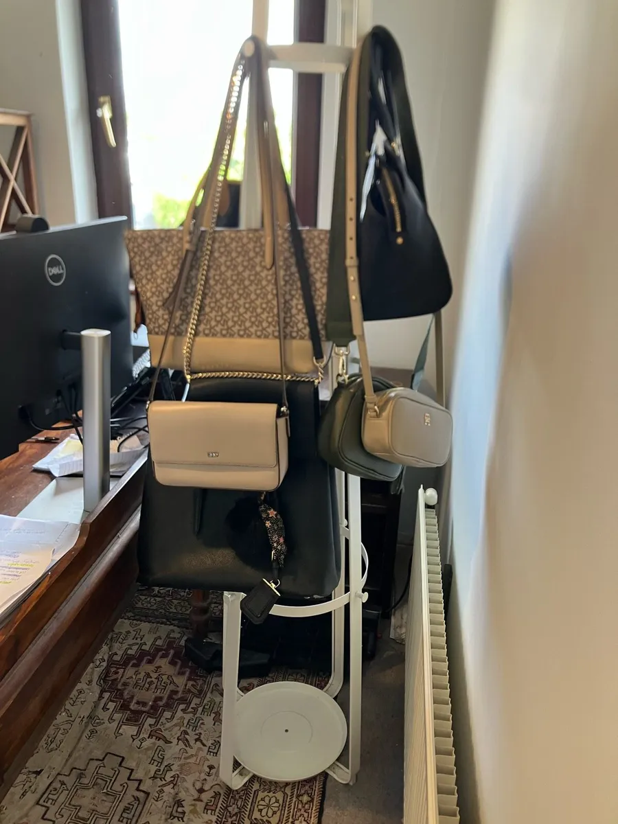 Handbag or coat hanger - Image 2