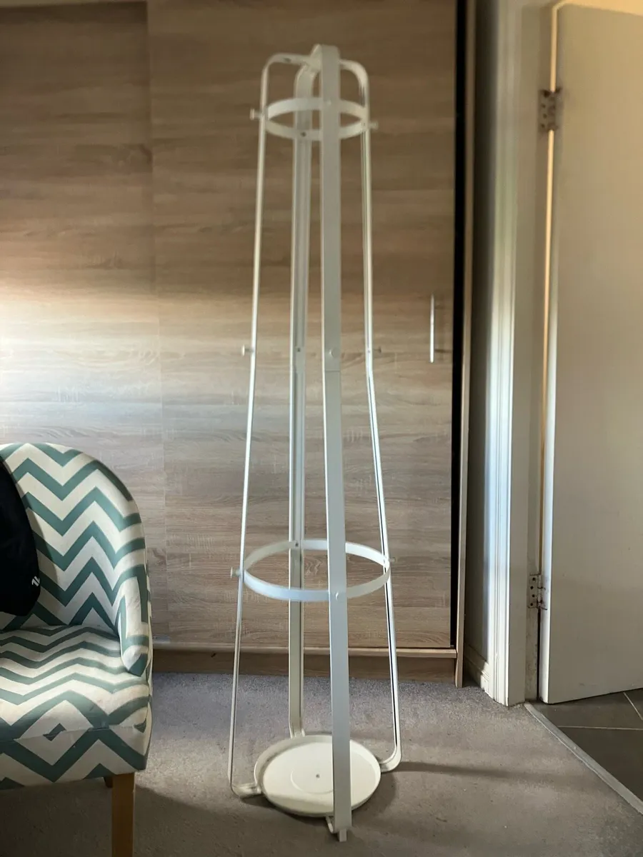 Handbag or coat hanger - Image 1