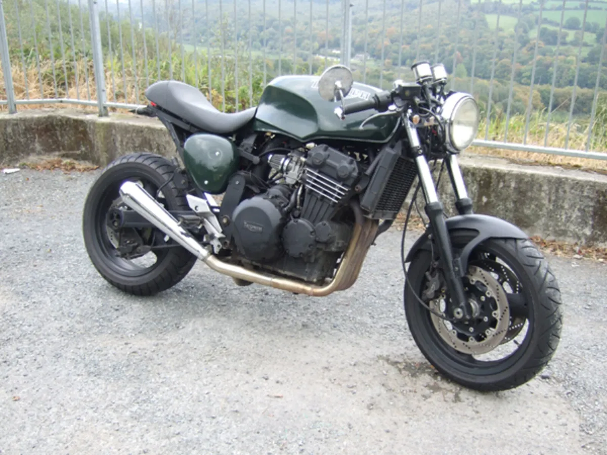 Triumph Sprint 900 - Image 1