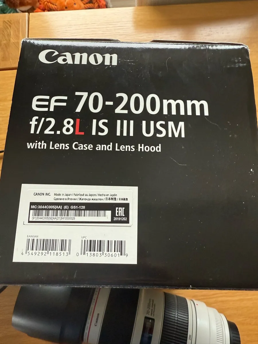 Canon EF 70-200 F2.8L IS III USM - Image 2