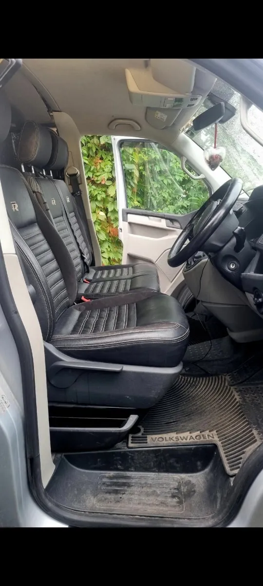Volkswagen Transporter 2018 Automatic 4 Motion - Image 4
