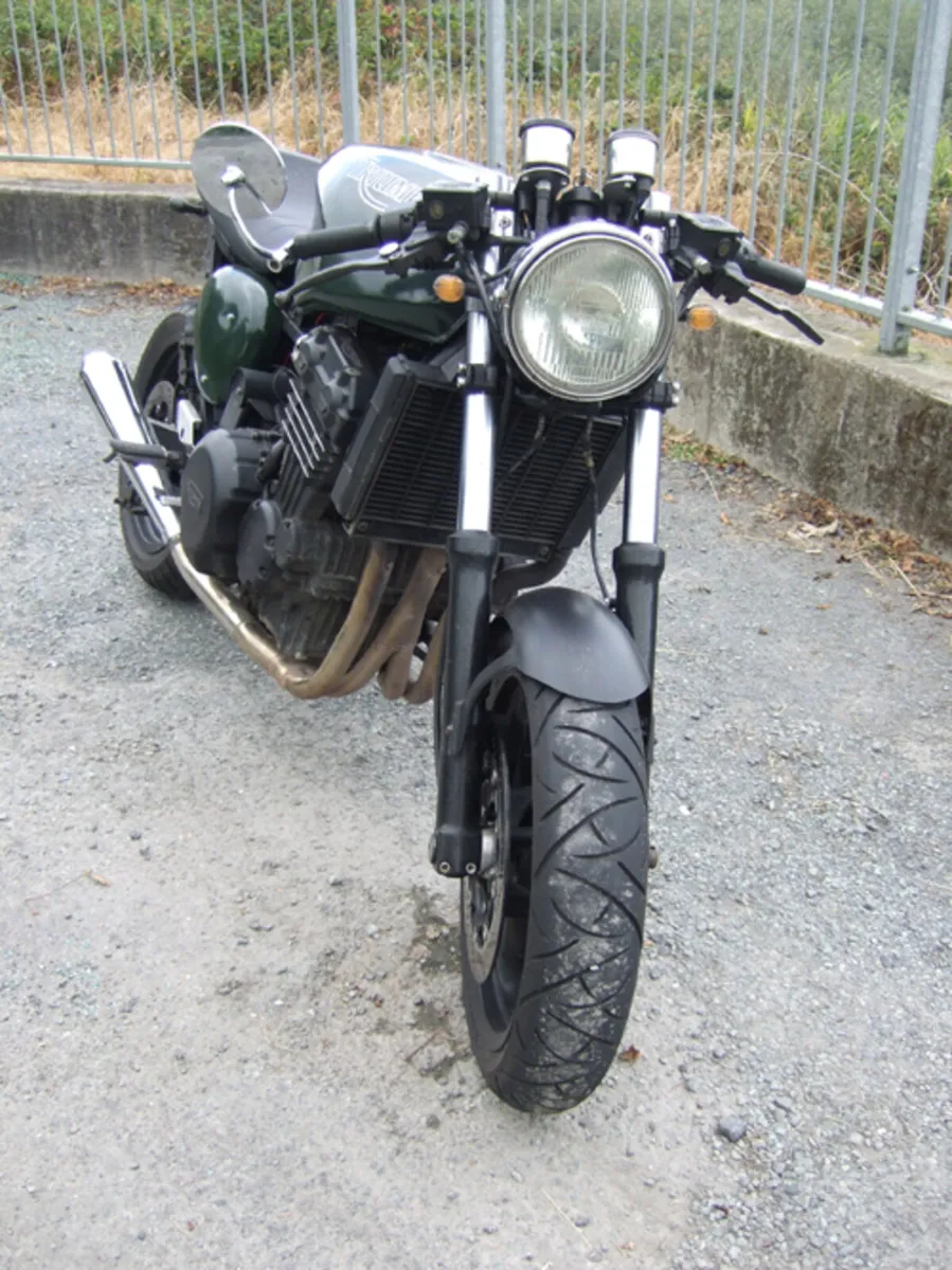 Triumph Sprint 900 - Image 2