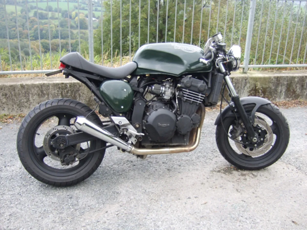 Triumph Sprint 900 - Image 3
