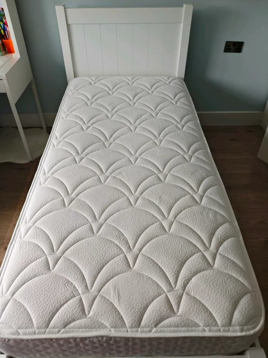 Single Bed - Image 3