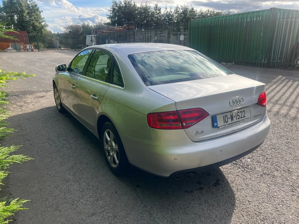 Audi A4 2010 - Image 4