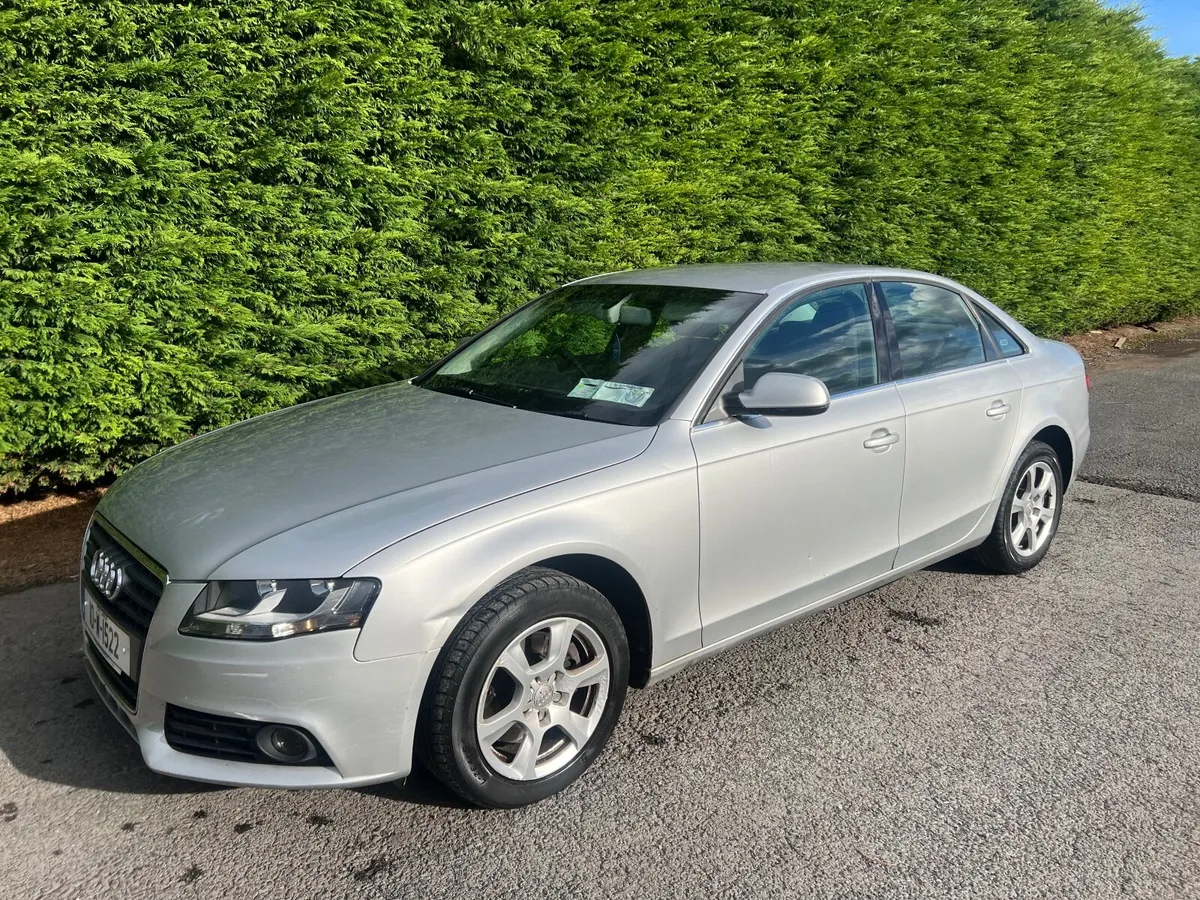 Audi A4 2010 - Image 2