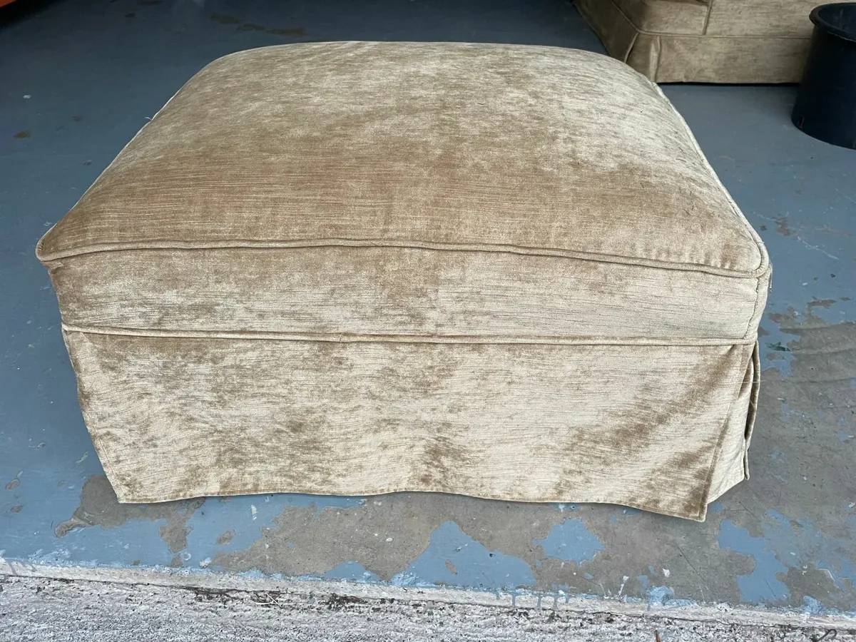 3-2-1 Seater Sofa Set and Ottoman - Image 4