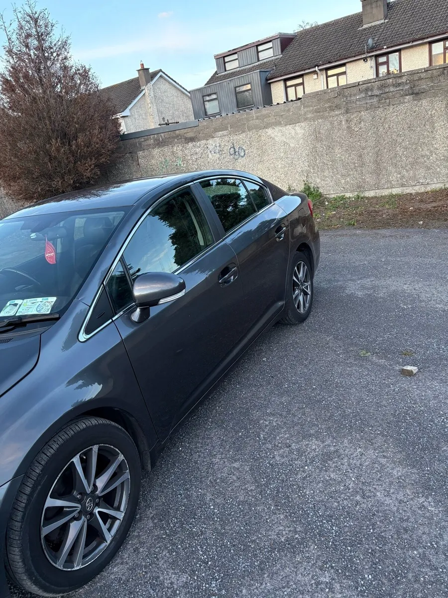 Toyota avensis - Image 3