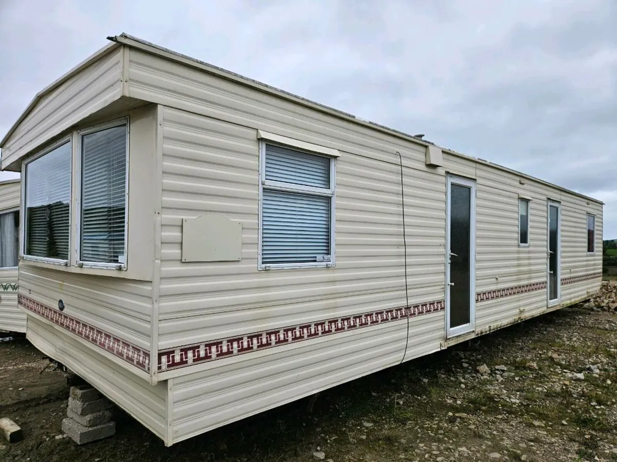 Mobile home - Image 1