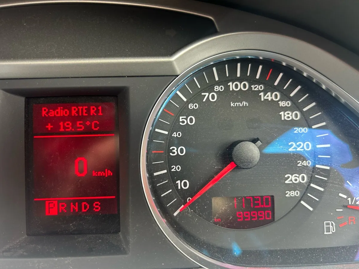 Audi a6 3.0 Quattro micro mileage - Image 2