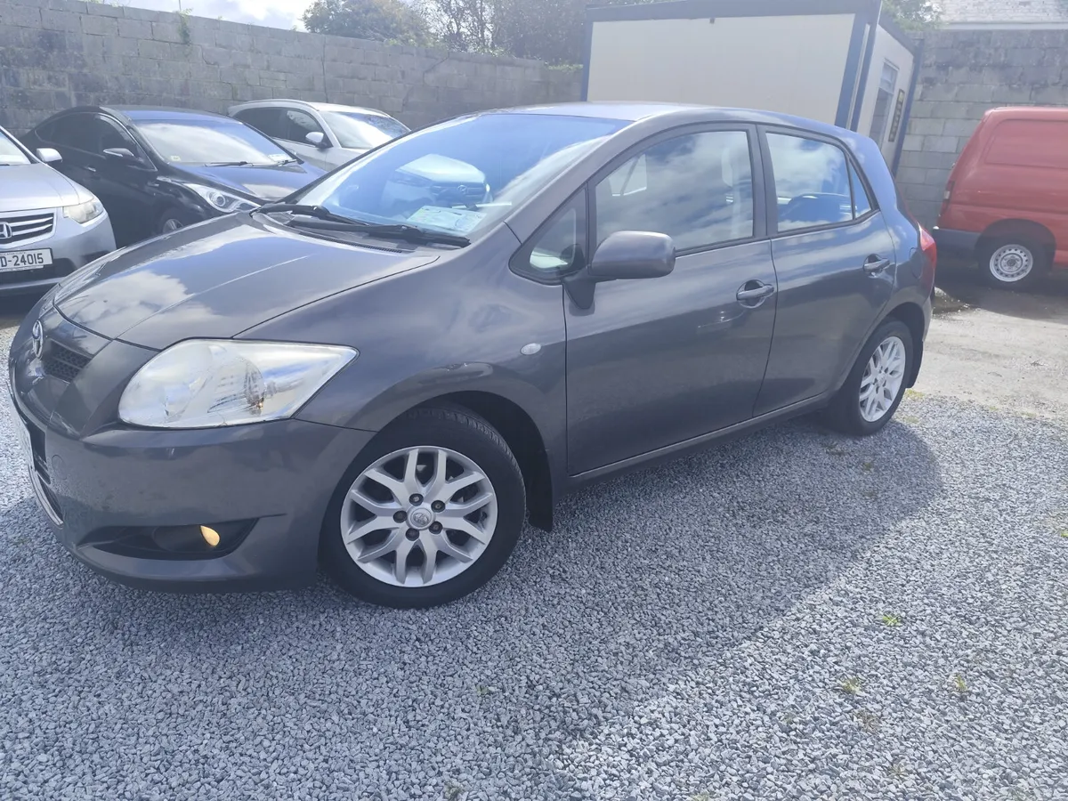 2008 Toyota Auris 1.4 d4d terra - Image 1