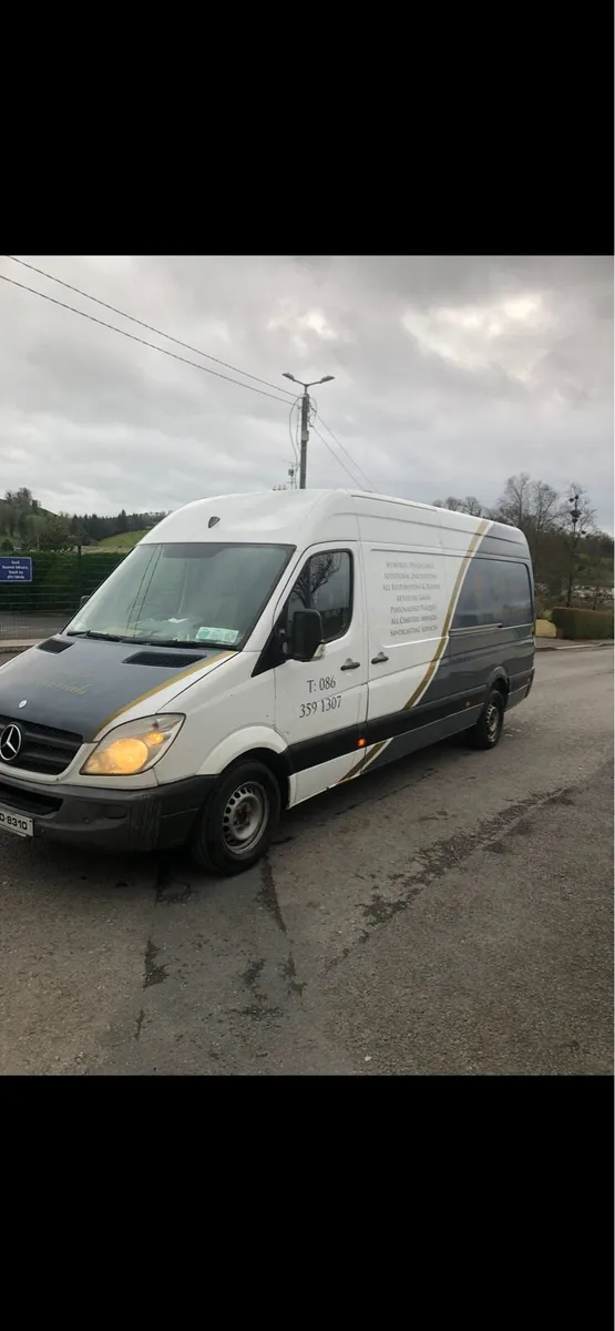 2012 Mercedes Sprinter - Image 1