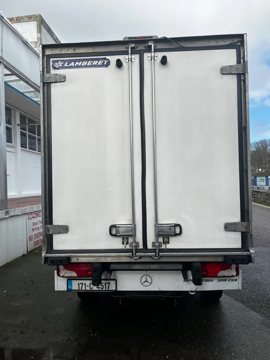 MERCEDES-BENZ sprinter  6 cylinders 3 liters 2017 - Image 3