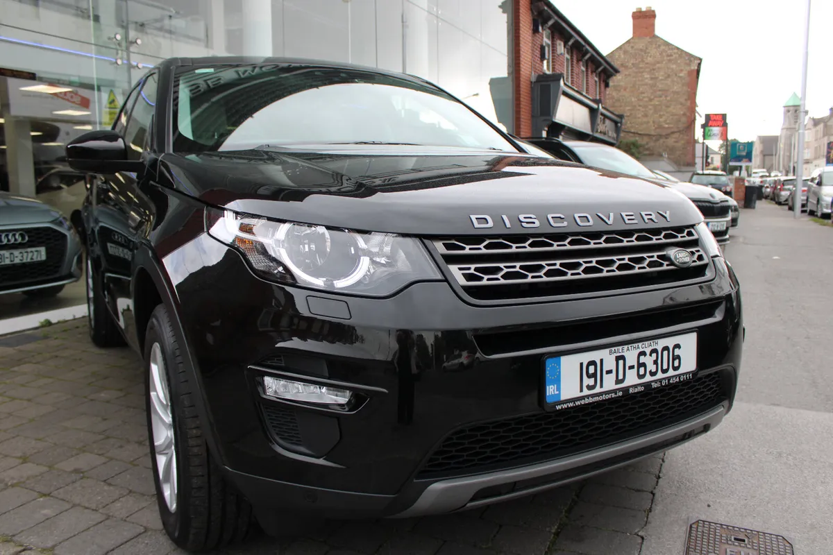 Land Rover Discovery Sport 2019 AUTO 4WD 7 SEAT - Image 1
