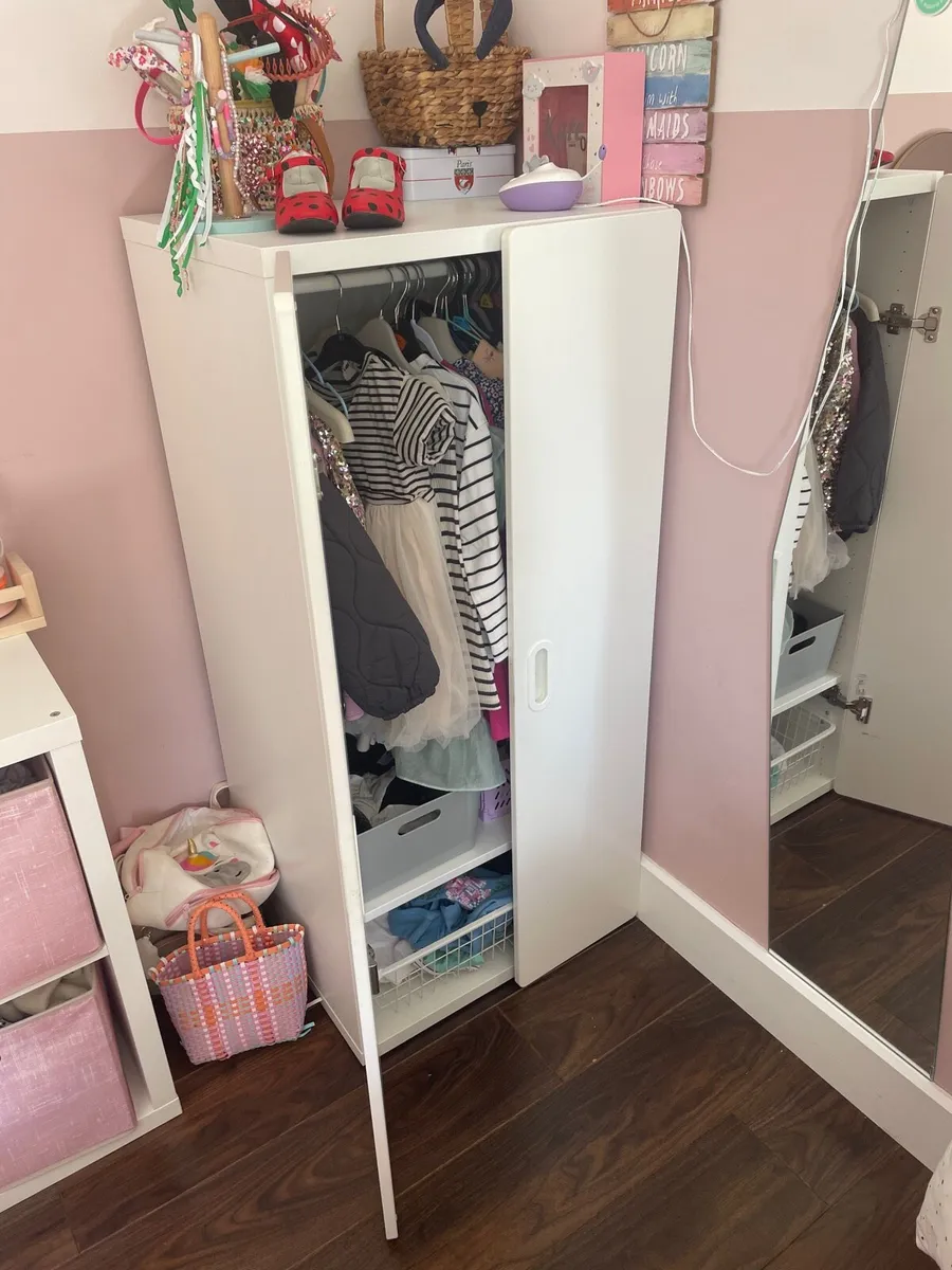 Kids wardrobe - Image 2