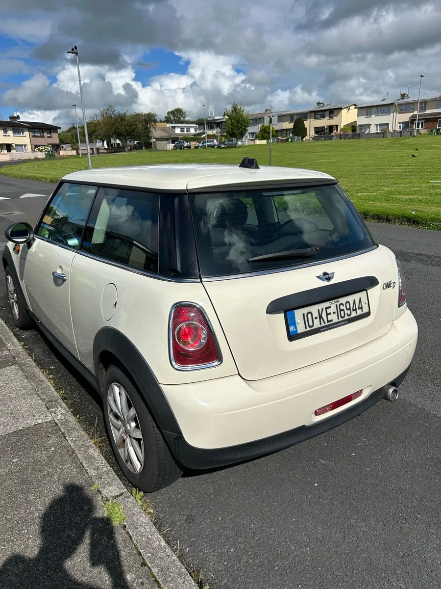 Mini Cooper One D - Image 2