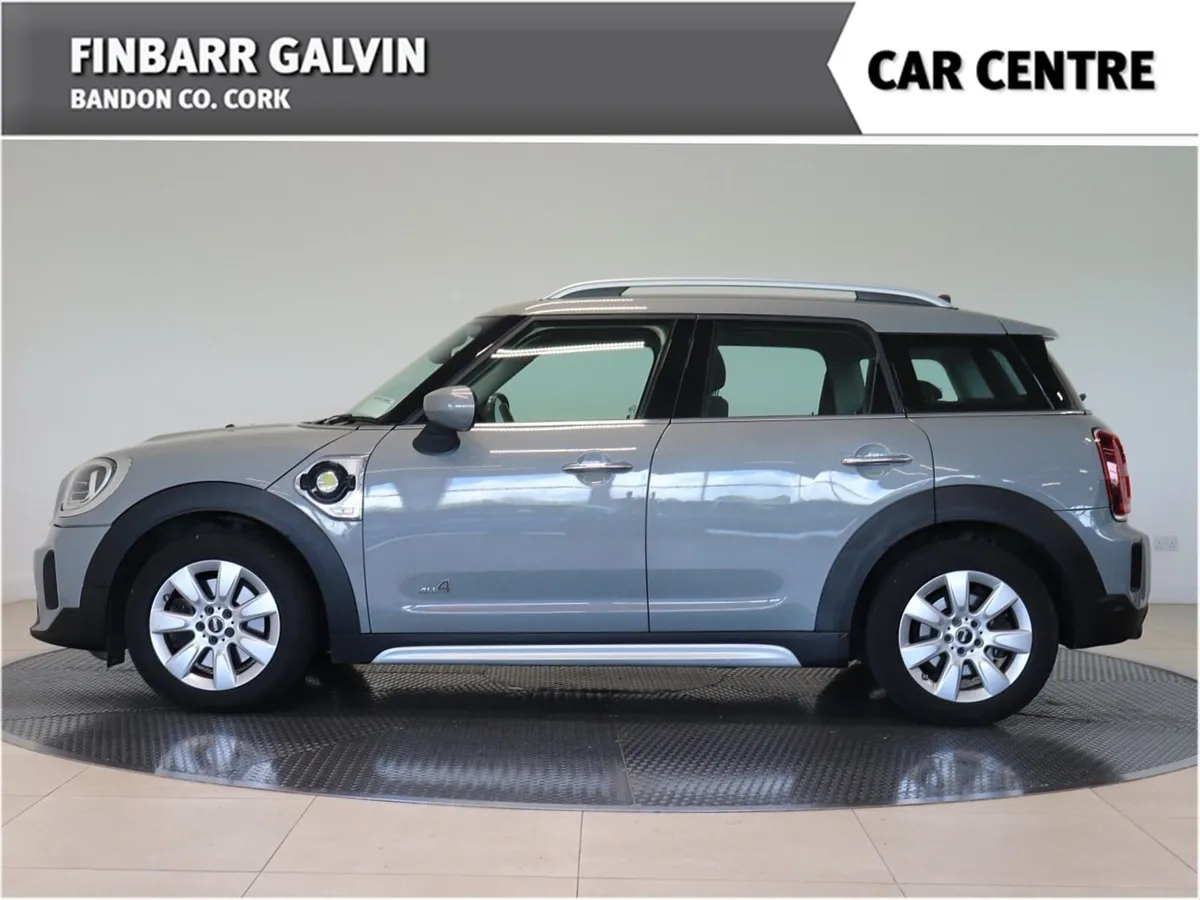 Mini C-MAN COOPER S E ALL4 CLASSC - Image 3