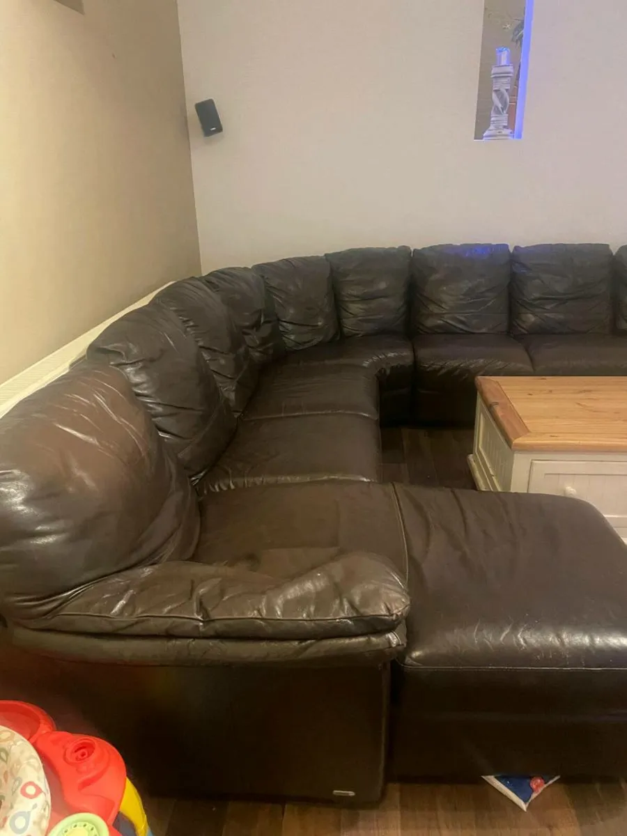 Corner leather sofa (Free) - Image 2