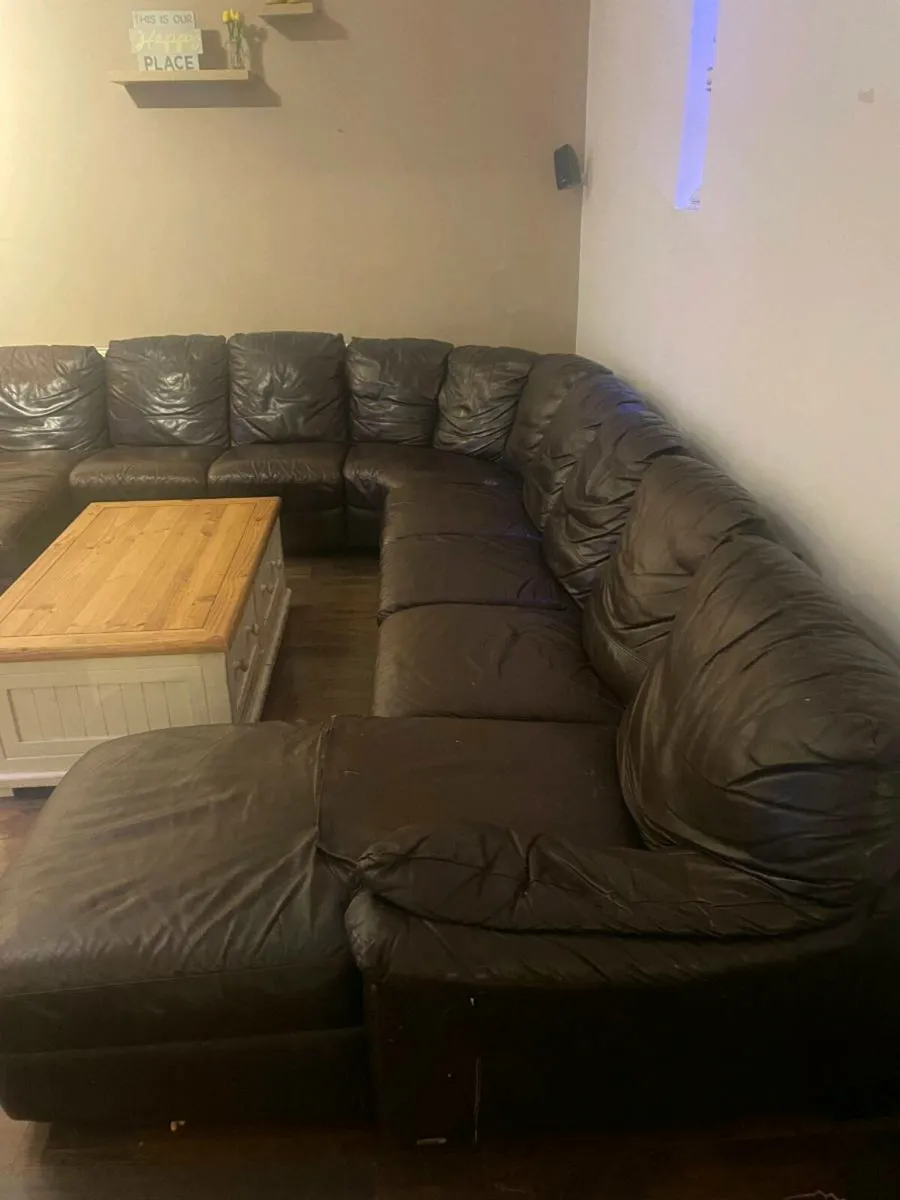 Corner leather sofa (Free) - Image 3