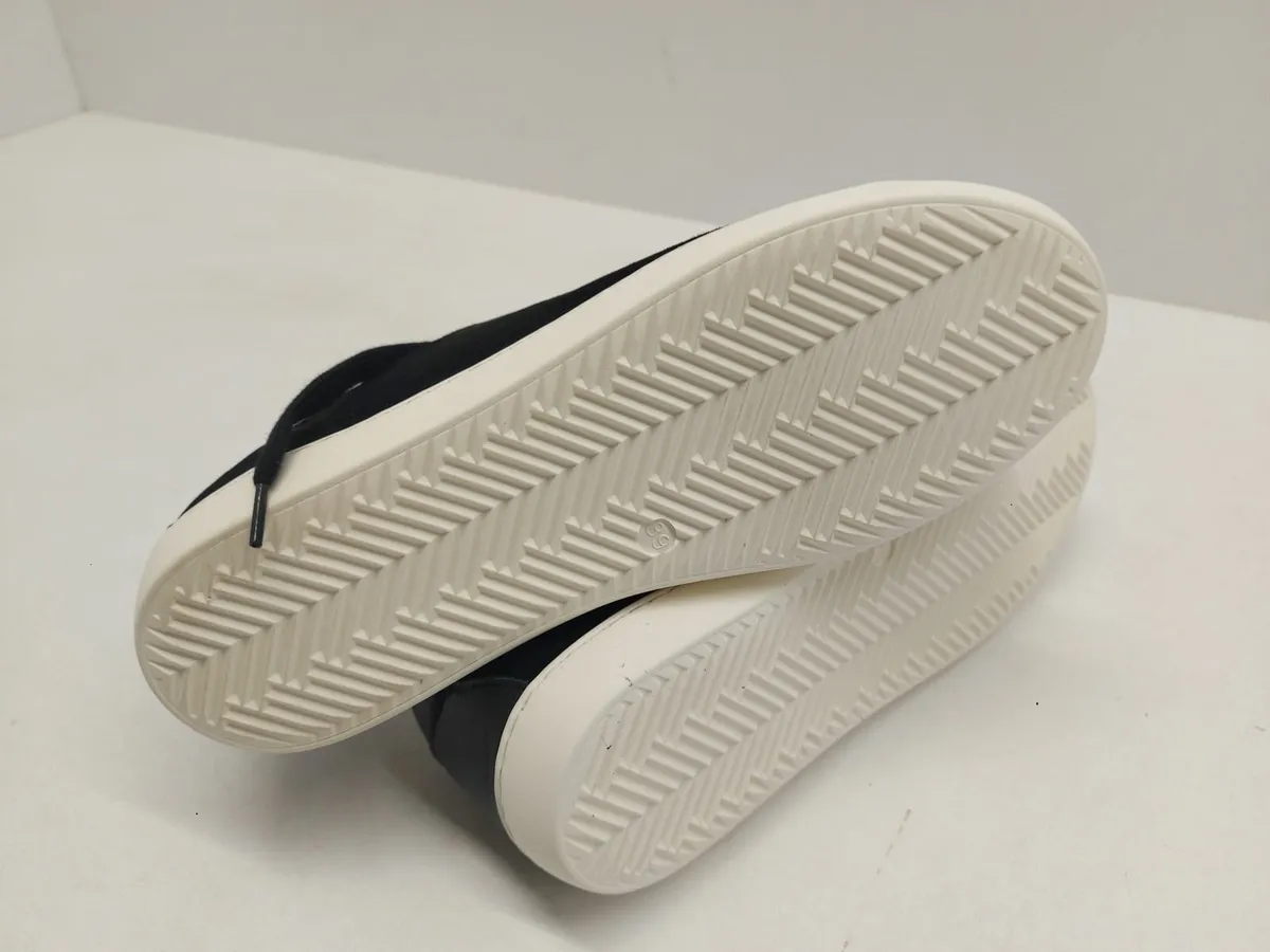 Online Auction Of Jack Baskets Sneakers & More! - Image 3