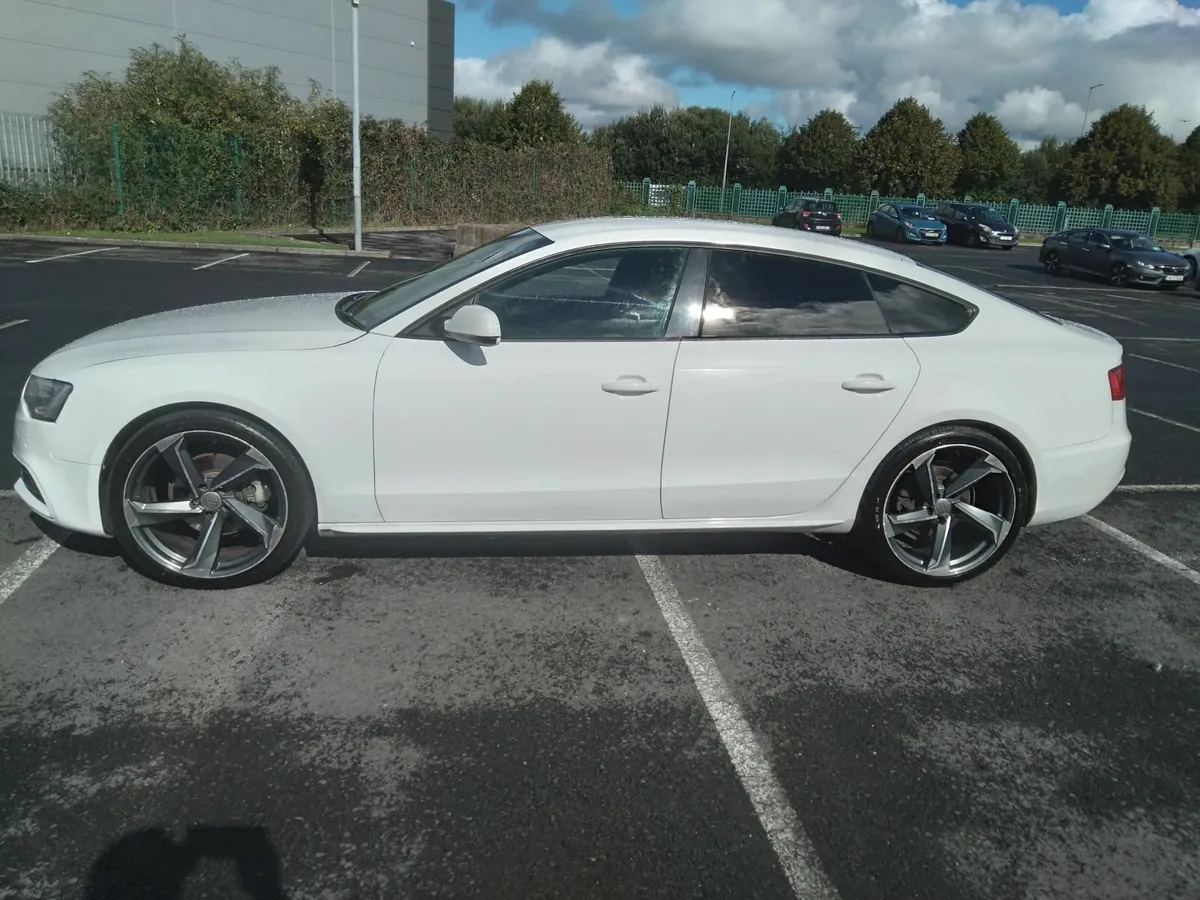 Audi A5 2.0TDI SLINE174BHP - Image 4