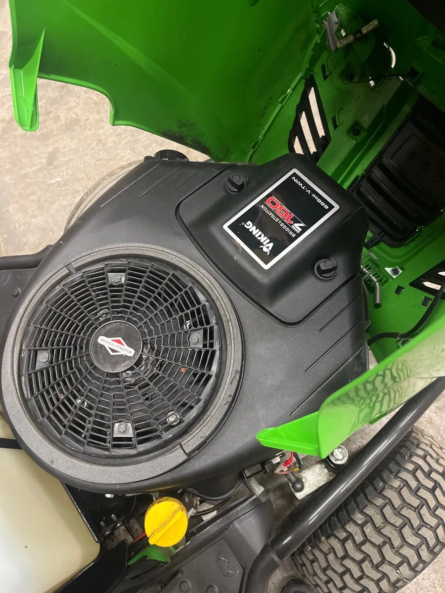 STIHL/ VIKING T5 Tractor mower - Image 3