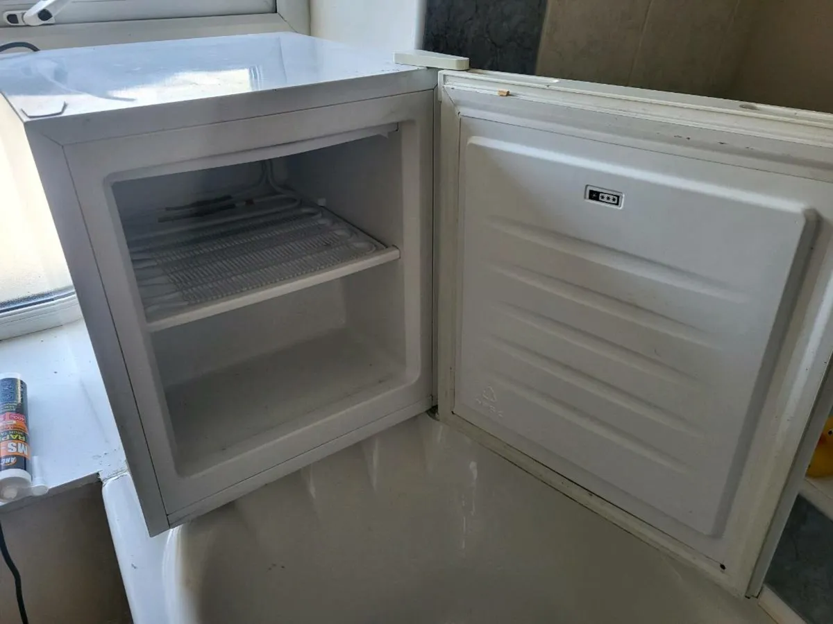 Counter top freezer - Image 2