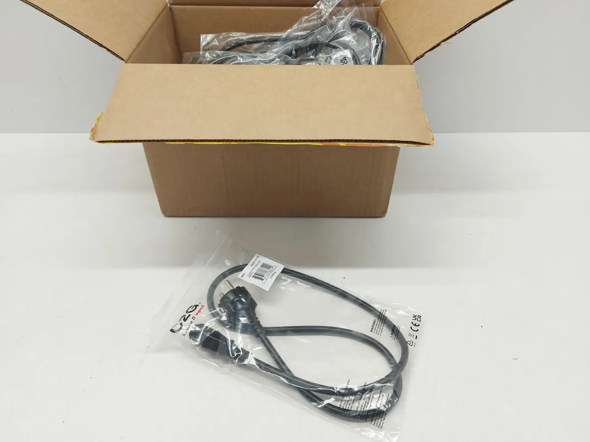 Online Auction Of Universal Power Cords & More! - Image 1