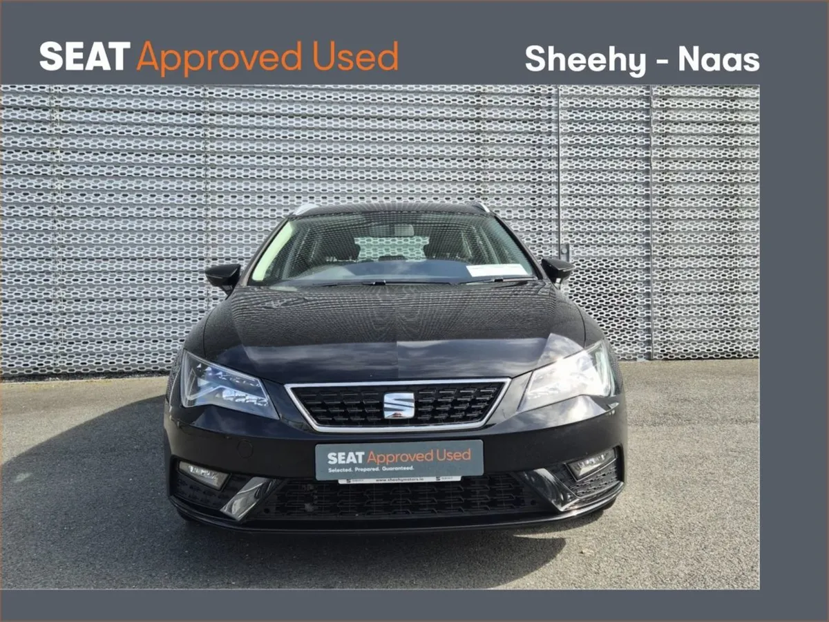 SEAT Leon 1.6tdi 115HP 17  Wheels SE - Image 2