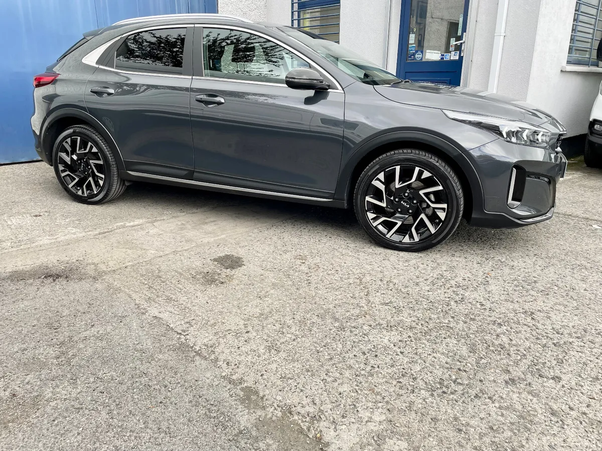 Kia XCeed 1.6GDI Petrol/Electric PHEV,2023 - Image 2