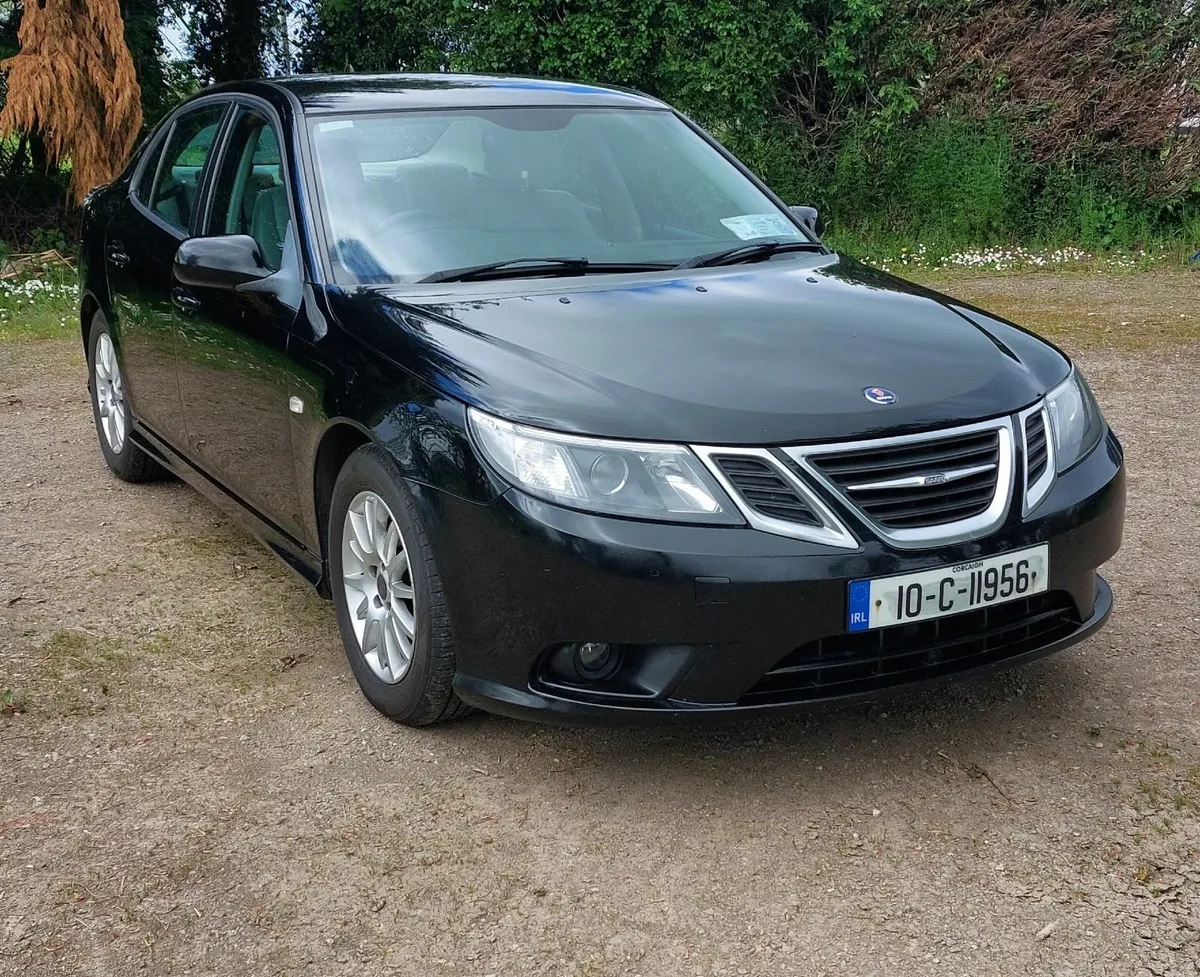 Saab 9-3 2010 - Image 2