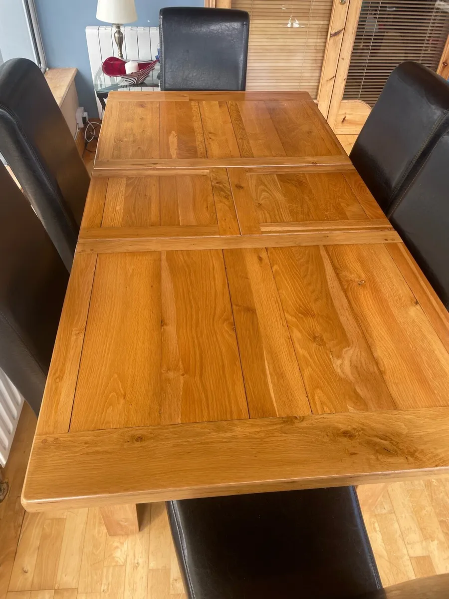 Dining room table and chairs - Image 2