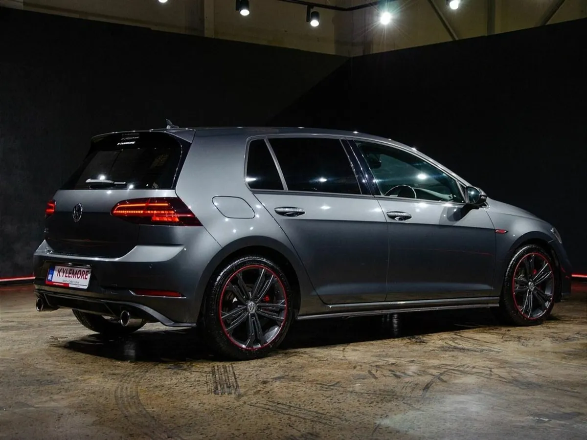 Volkswagen Golf GTI 2.0 DSG - REVERSE CAMERA - TAR - Image 4