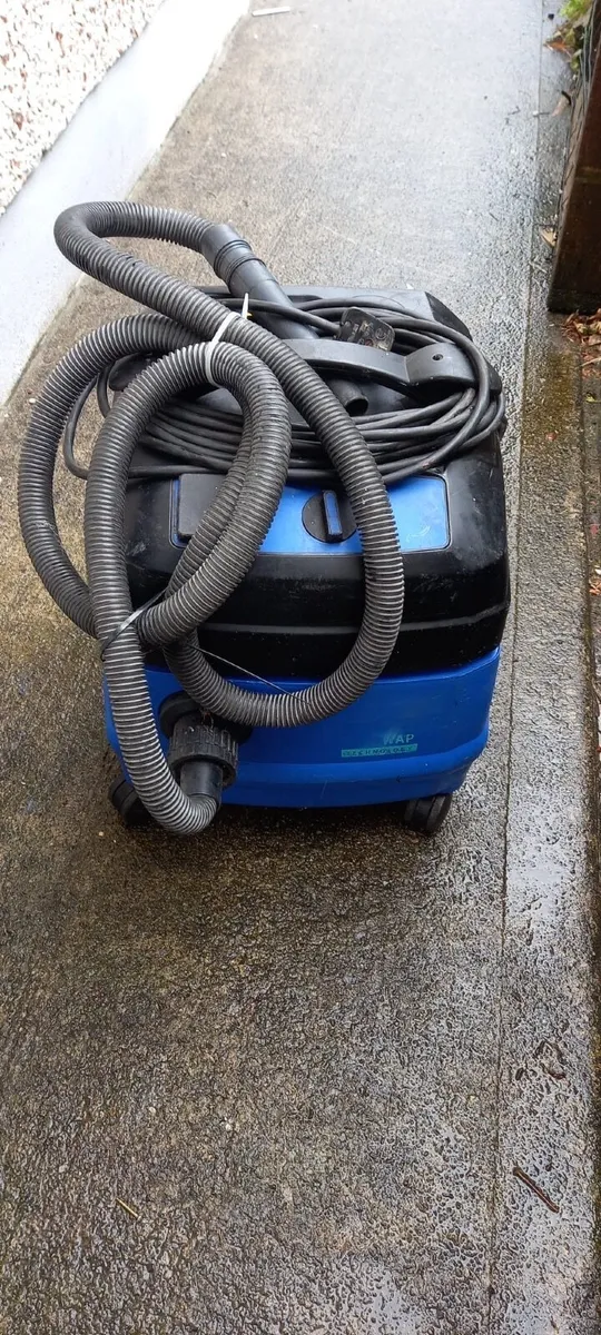 Industrial Wet/Dry Hoover - Image 3