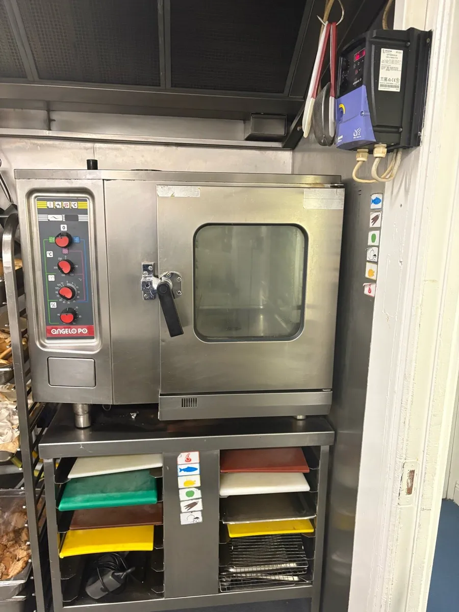 Commercial Gas Oven - Image 2